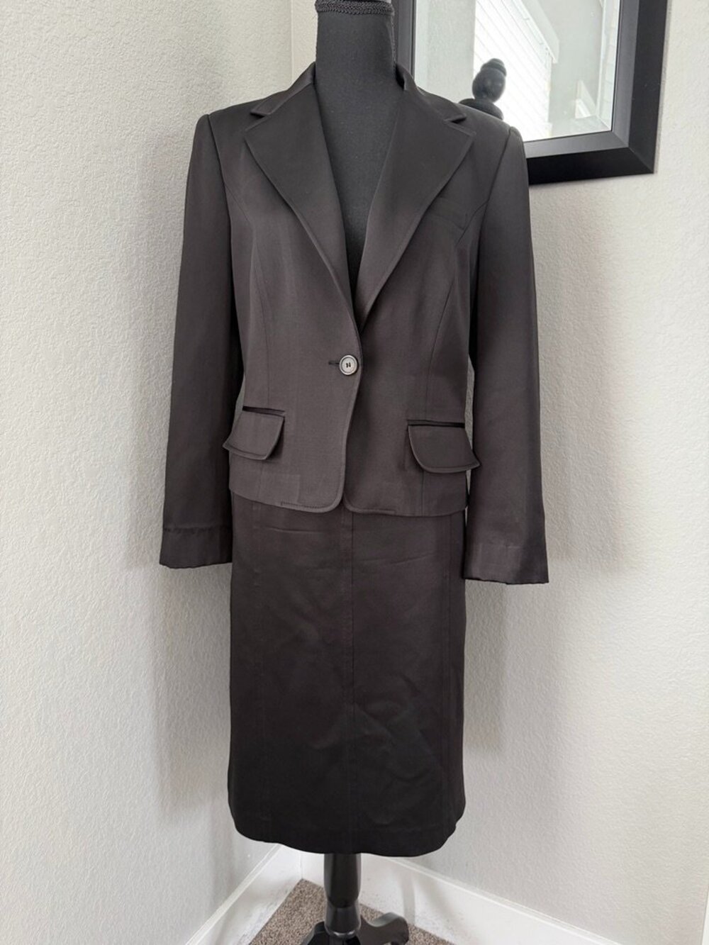 Vintage MICHAEL KORS Wool 2 Piece Skirt Suit Black Sz 12 - Picture 2 of 16